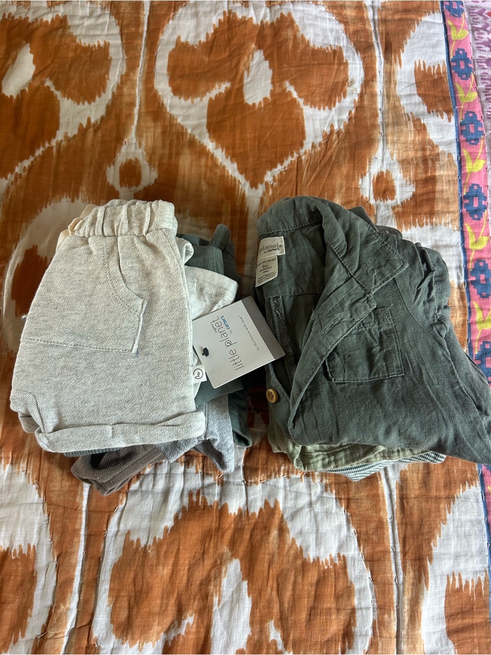 Organic cotton 6 mos little planet bundle set lot of matching sets top shorts